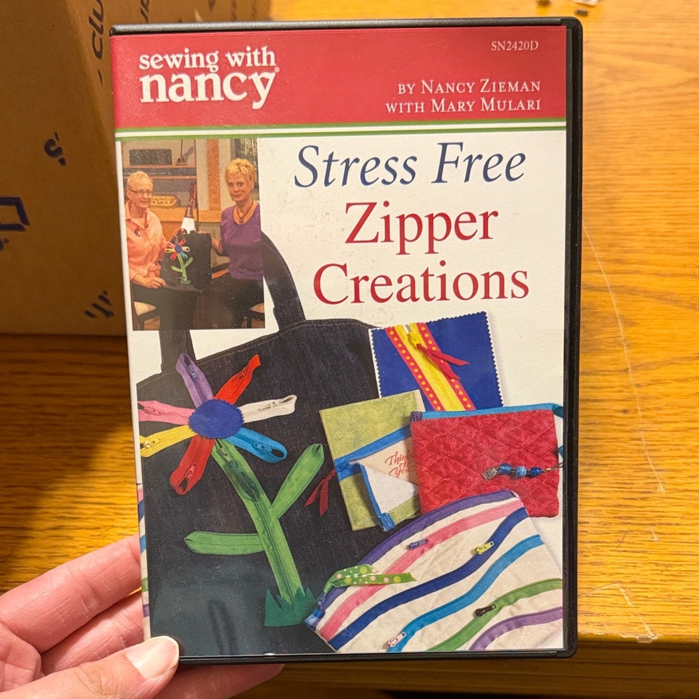 Sewing with Nancy: Stress Free Zipper Creations DVD